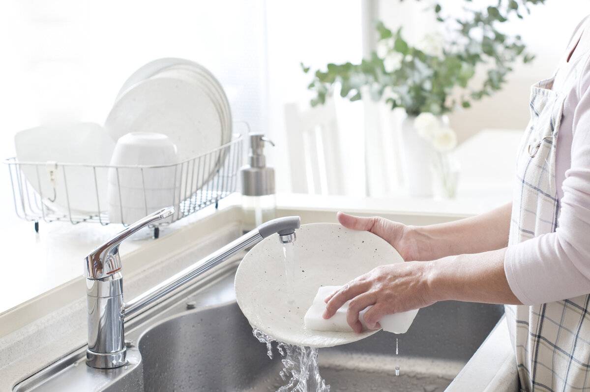Как мыть посуду: правила и советы по мытью посуды быстро и легко