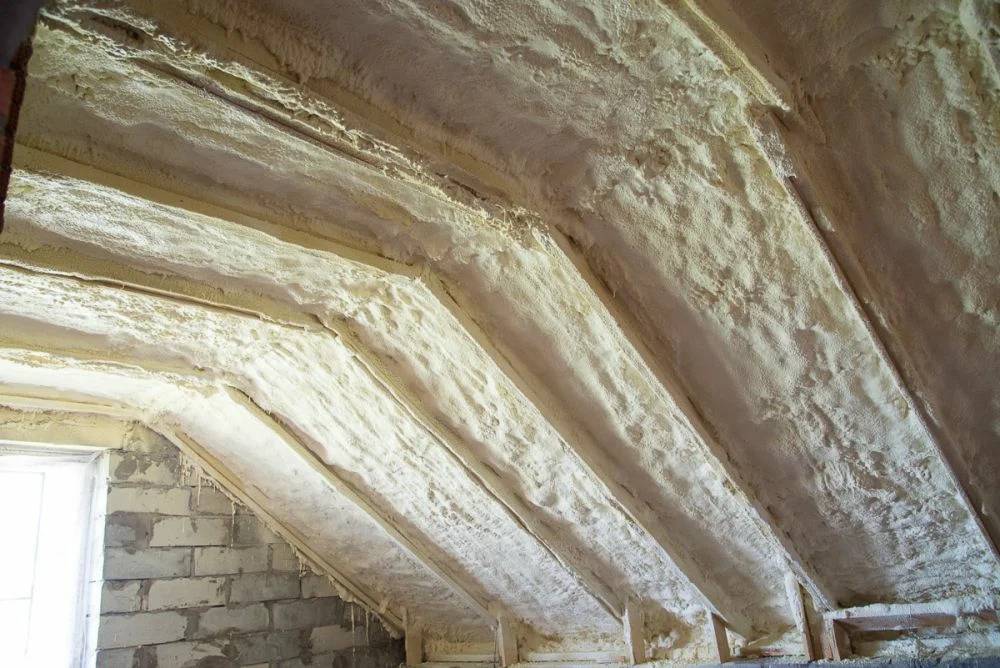 Инструкция по утеплению стен пенополиуретаном изнутри и снаружи дома своими руками