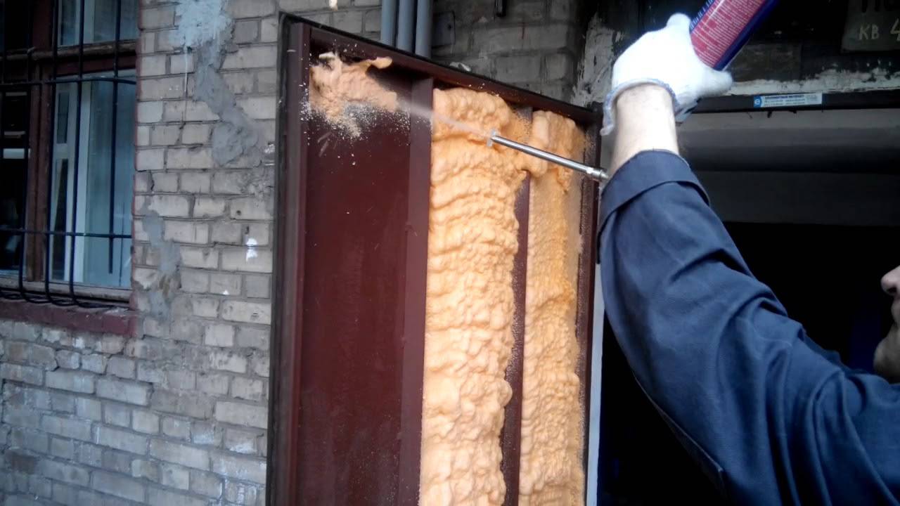 Утепление входной двери в частном доме — материалы для теплоизоляции