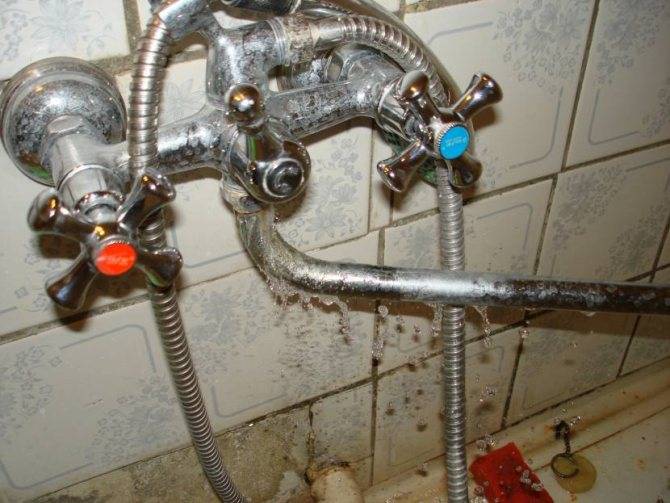 Смесители для ванной шаровые: ремонт своими руками, как починить кран для ванны, если он течет, отремонтировать устройство с душем