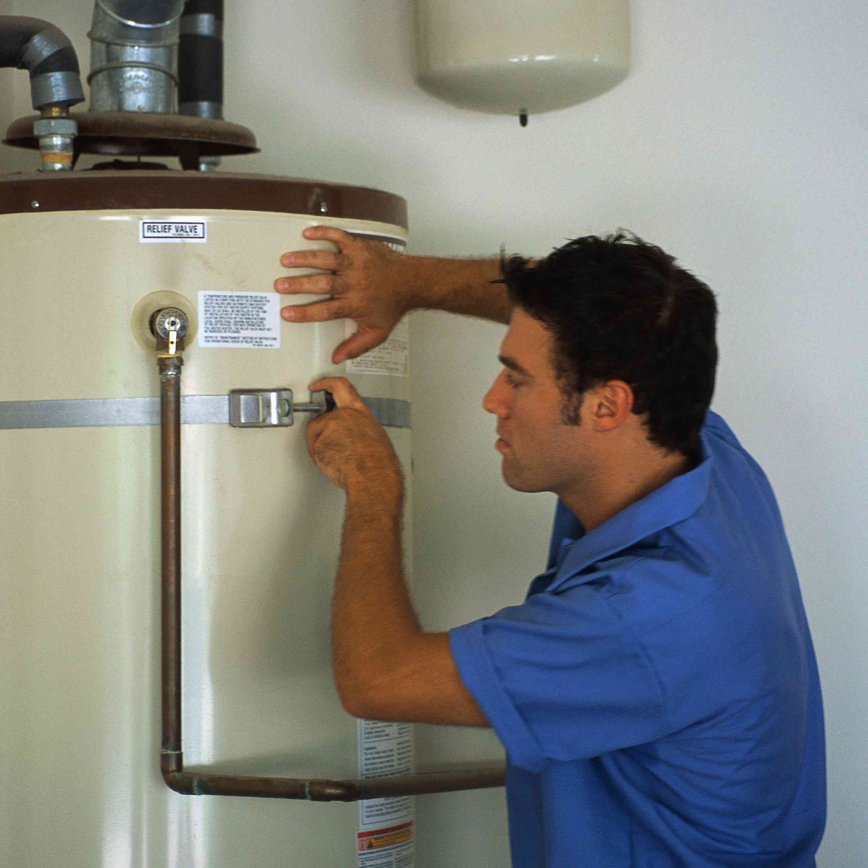 Как выбрать газовый водонагреватель для частного дома и квартиры и где лучше его устанавливать