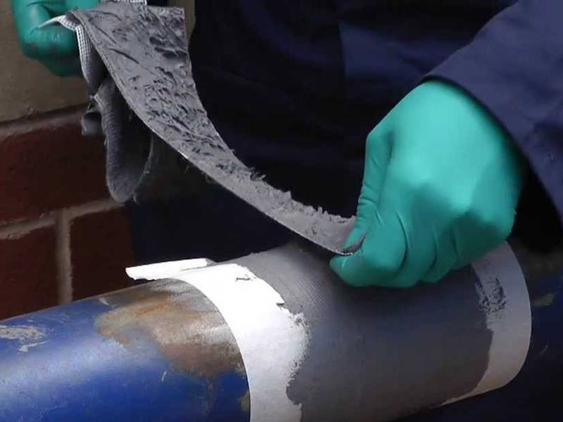 Как заделать течь в трубе отопления, не сливая воду: способы ремонтных работ