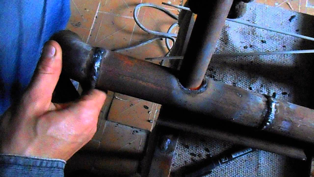 Сварка трубы на просвет - видео о сварке труб ручной дуговой сваркой