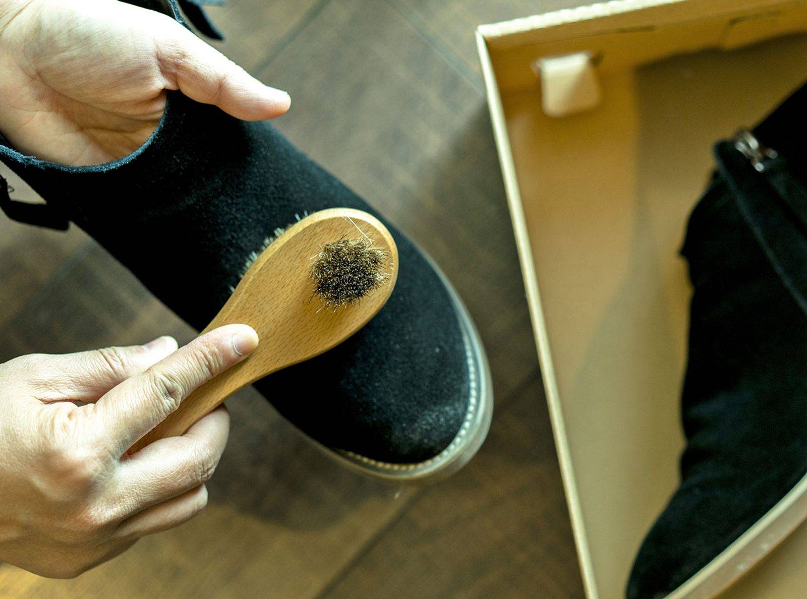 Как почистить замшевую обувь в домашних условиях быстро и эффективно – 15 народных средств