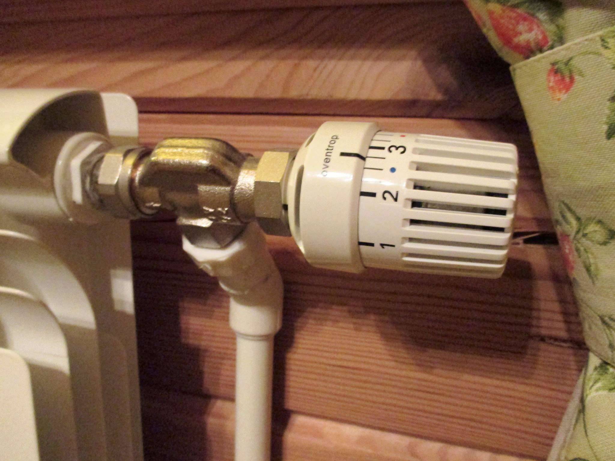Как выбрать и установить термоклапан для регулировки температуры на радиатор отопления