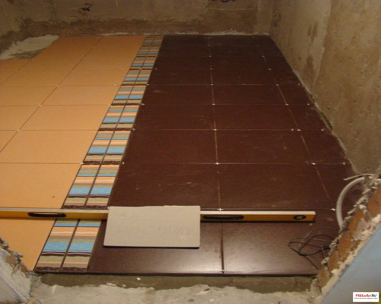 Укладка керамической плитки на теплый пол