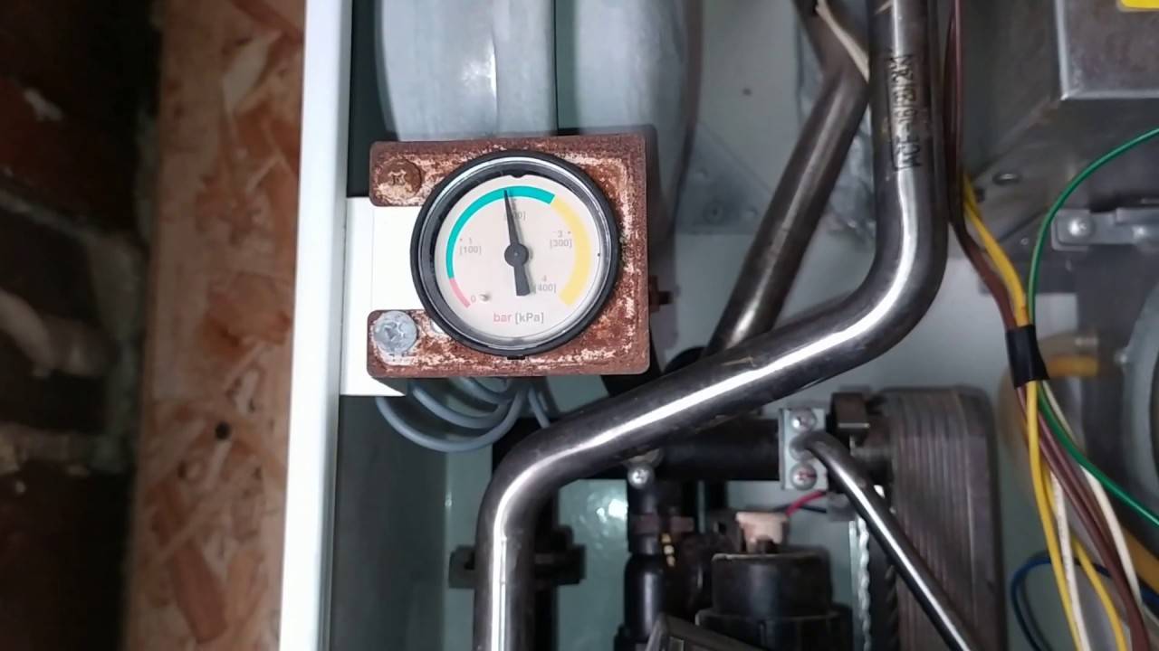 Почему падает давление в системе отопления