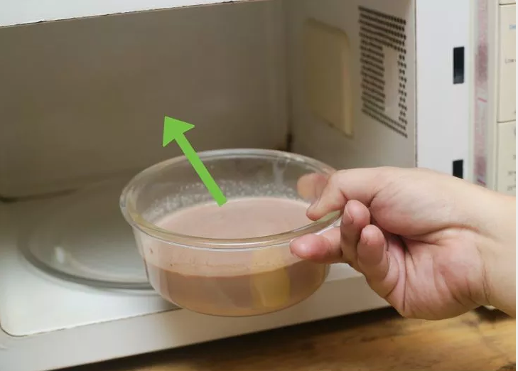 Можно ли греть в микроволновке грудное молоко или смесь: последствия нагревания