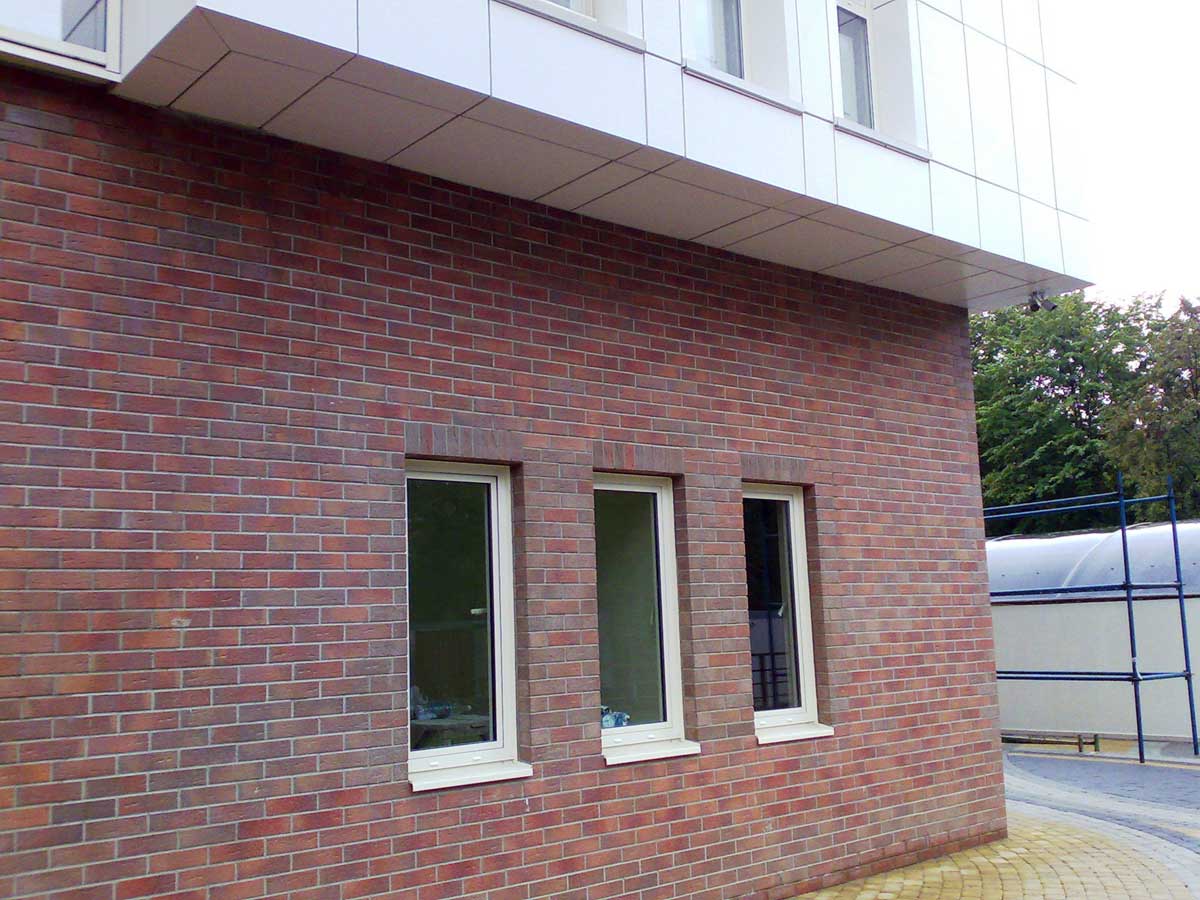Клинкерные панели для фасада — цена с утеплителем и без утеплителя