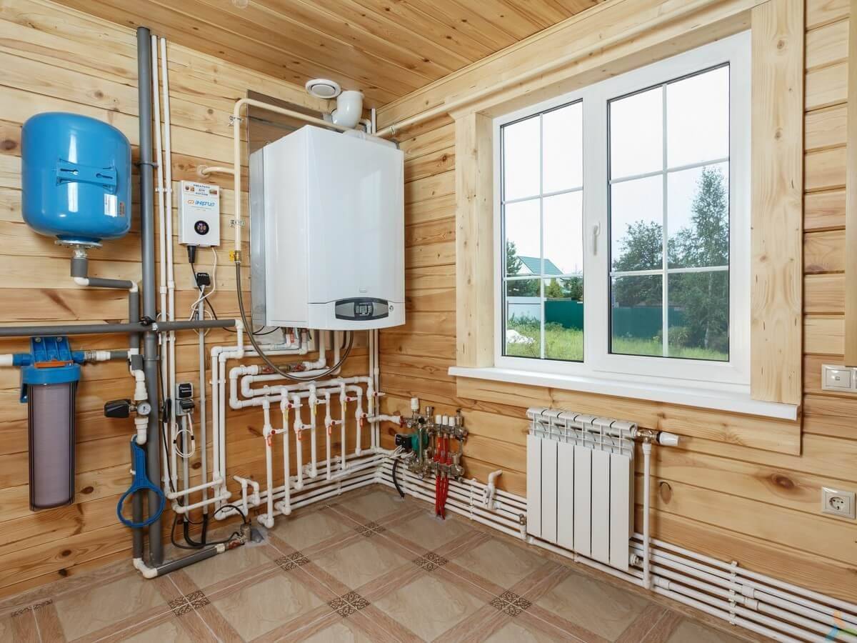 Отопление в деревянном доме - обзор видов отопительных систем