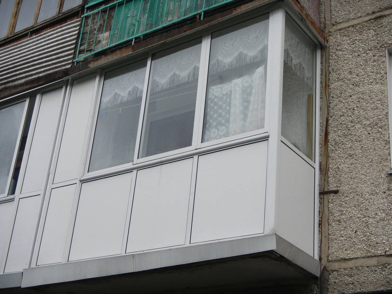 Как утеплить лоджию или балкон при объединении с комнатой?