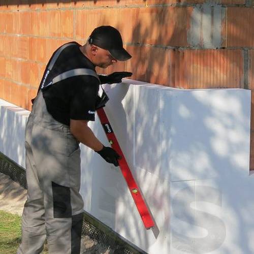 Крепление утеплителя к стене из бетона, кирпича или дерева: как произвести монтаж на дюбели или грибки, можно ли закрепить на железную рейку теплоизоляцию в рулонах